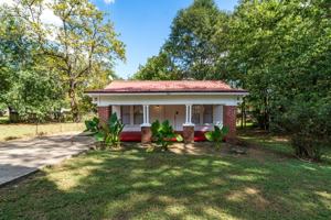 featured image of 821 Delta St