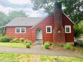 featured image of 911 Jefferson St