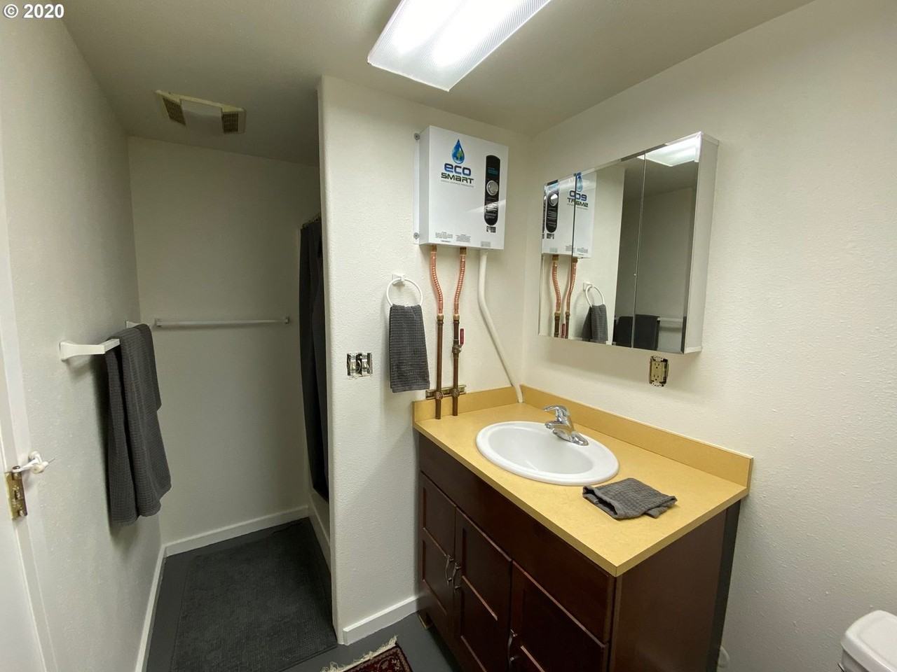 111 E Jewett Blvd - Photo 5 of 6