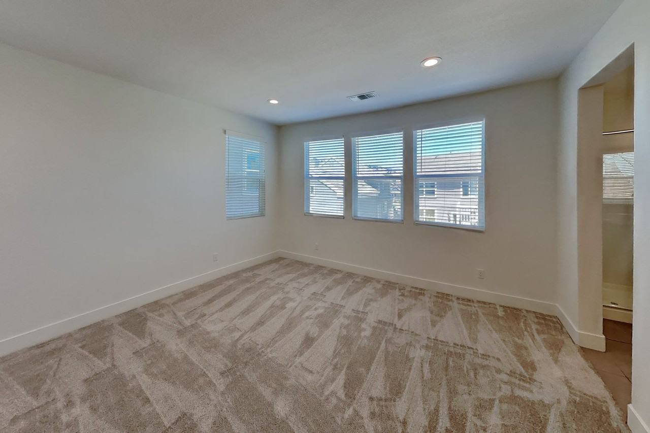 5220 Julia Berger Cir - Photo 7 of 16