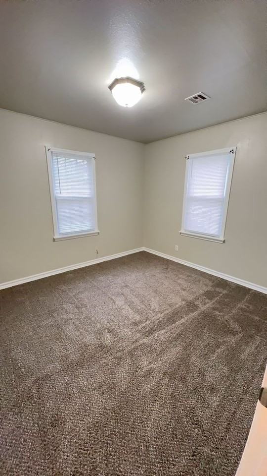 1730 S Hudson Dr - Photo 5 of 10