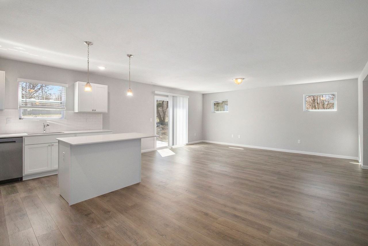 1010 Chittock Ave - Photo 4 of 25