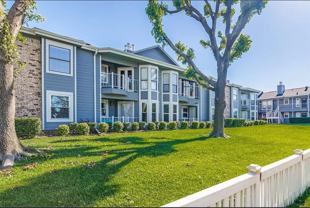 630 W Canty St #B4 - Photo 1 of 1