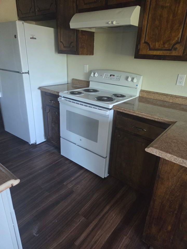 1101 Brandon Ct - Photo 2 of 19