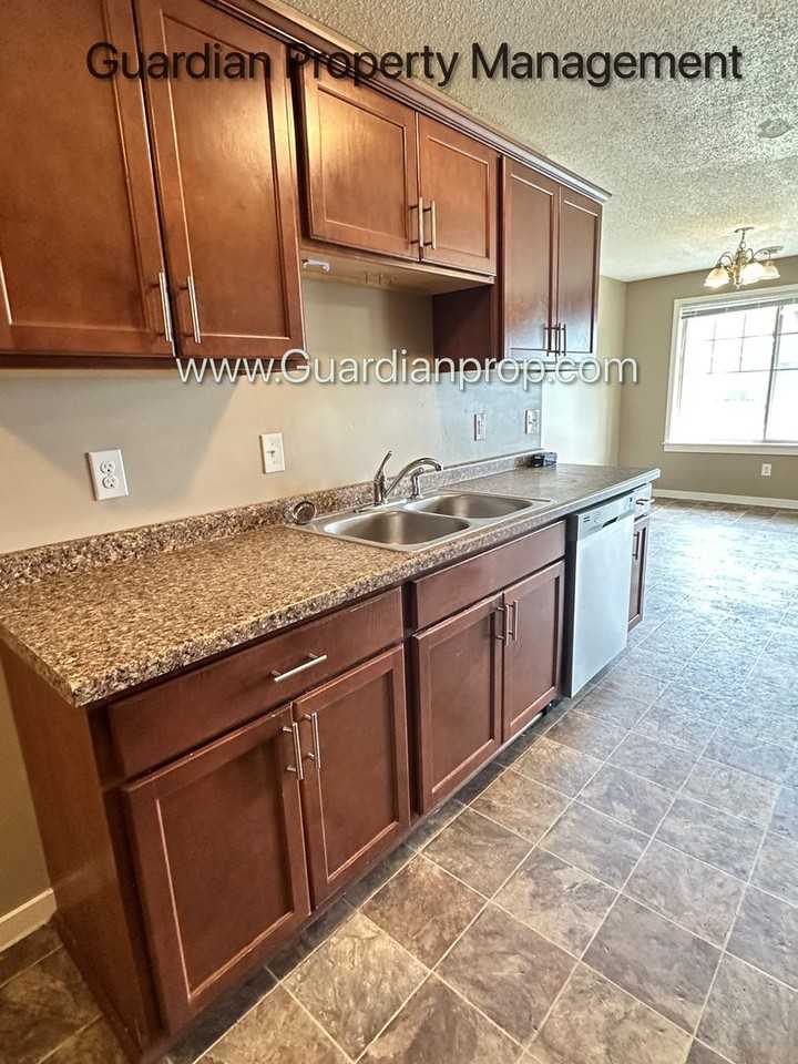 9951 Vera Cruz Ln N - Photo 4 of 20