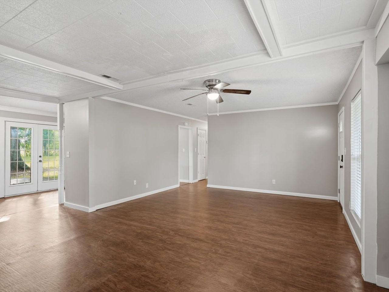 108 Hillside Rd Sw - Photo 7 of 20