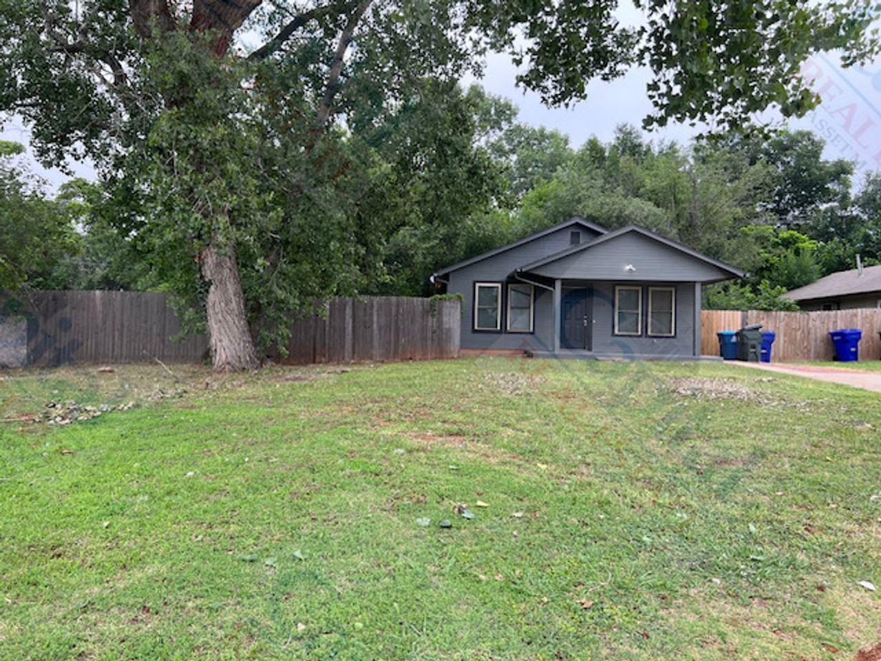 1520 Patricia Dr - Photo 3 of 34
