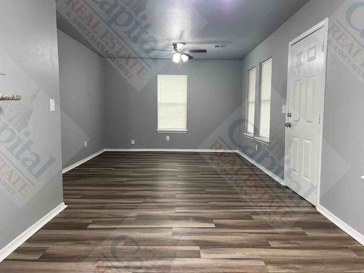 1520 Patricia Dr - Photo 6 of 34