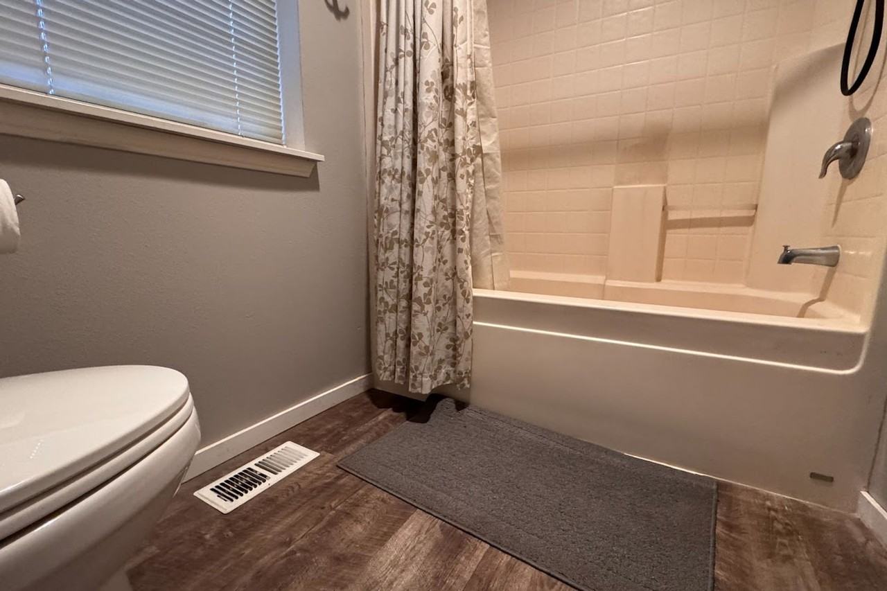 1912 S 368th Pl - Photo 5 of 11