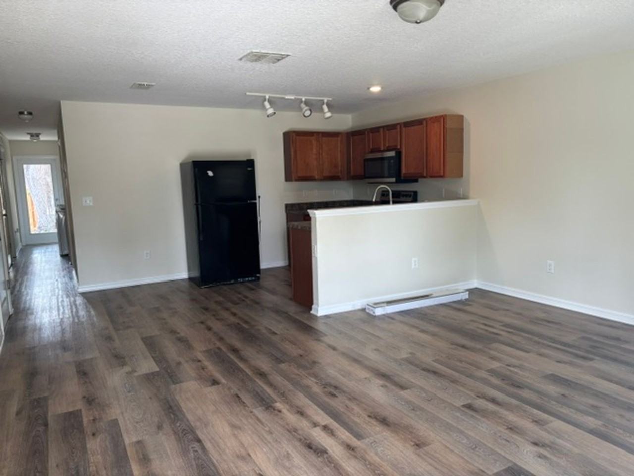 7454 Mohawk Trl - Photo 4 of 12