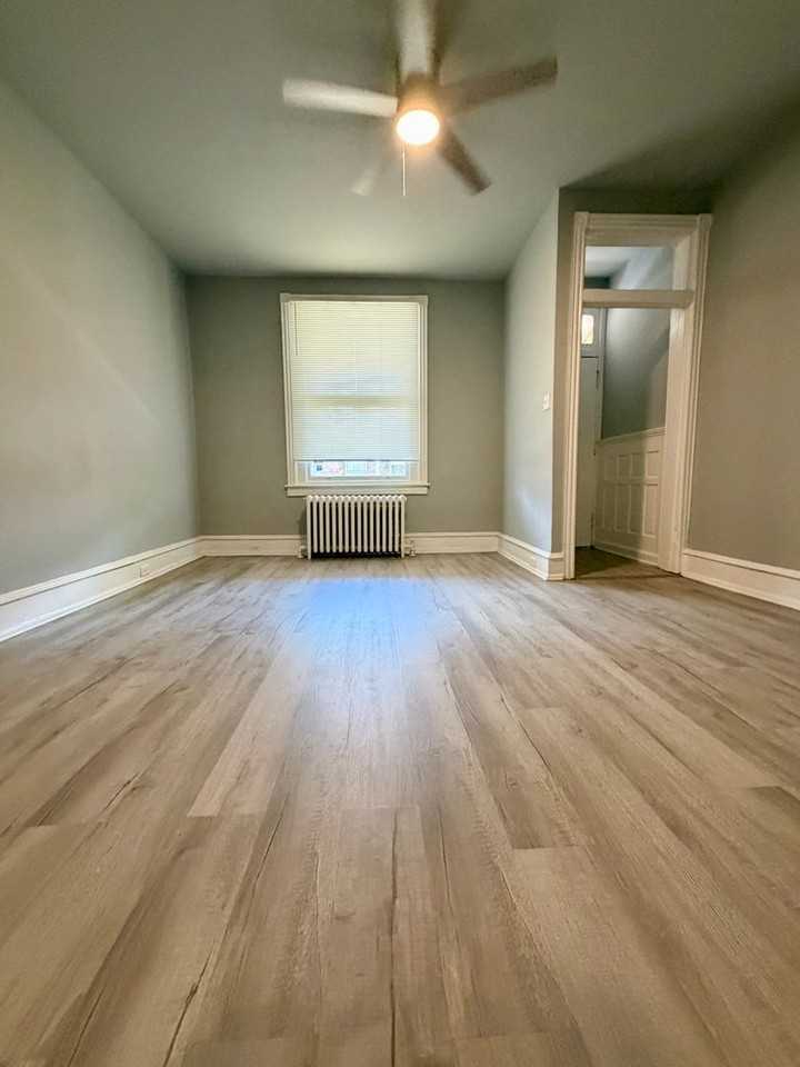 1724 Saint Pauls St - Photo 3 of 26