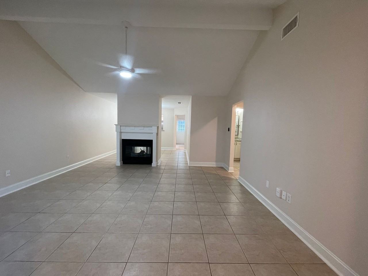 2916 Kathleen Ln - Photo 7 of 40