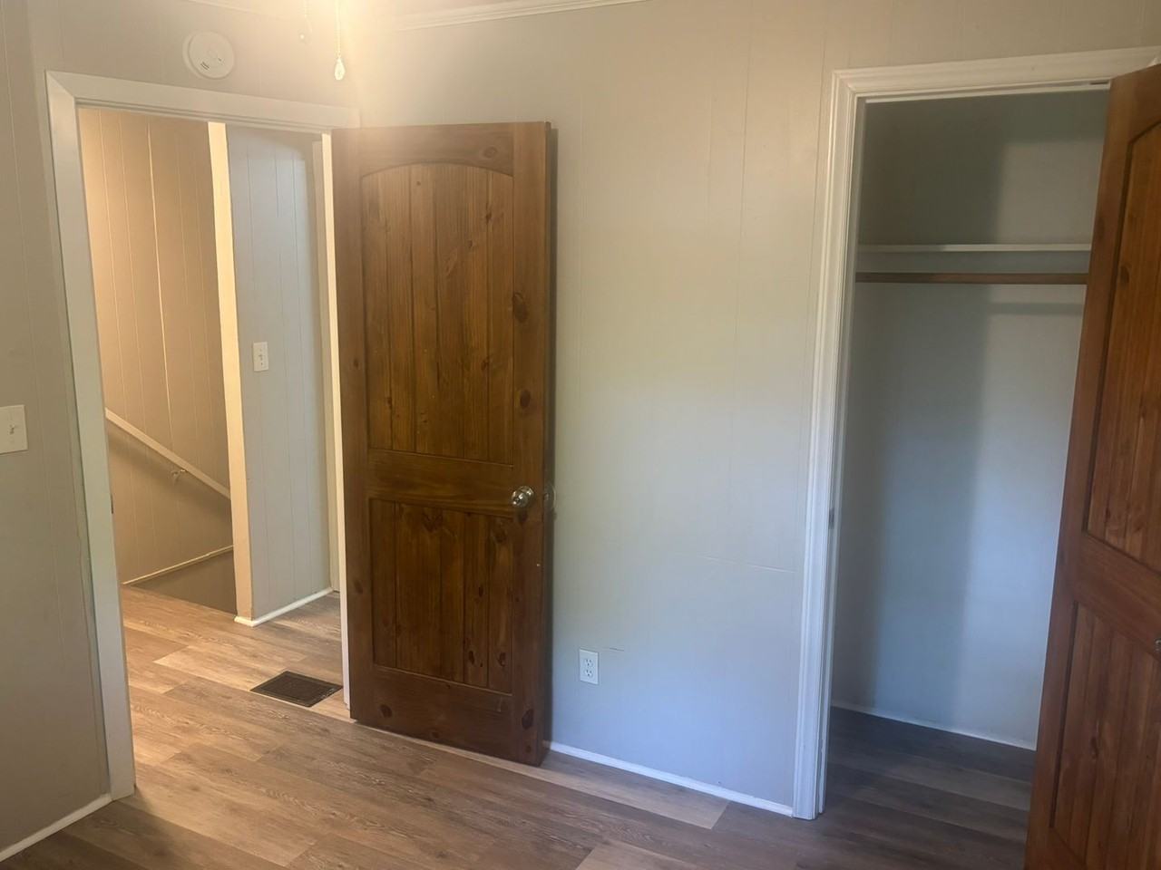 2407 Julia Ave - Photo 6 of 7