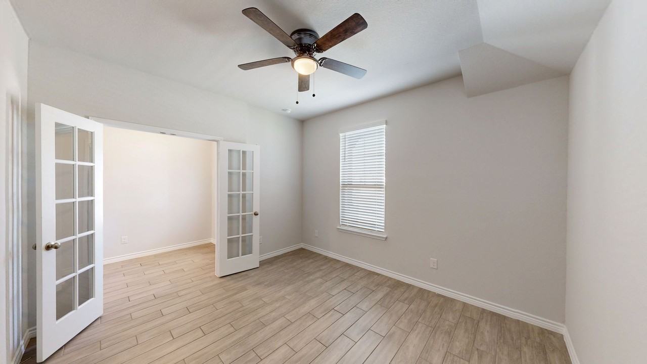 2417 Lavigne Ct - Photo 7 of 26