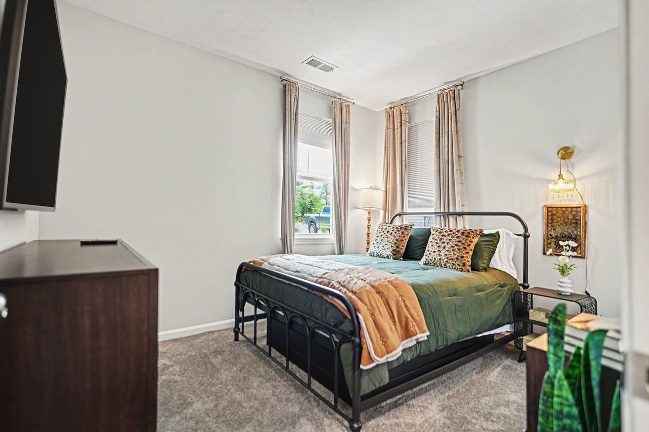 2468 Houston Rd - Photo 4 of 27
