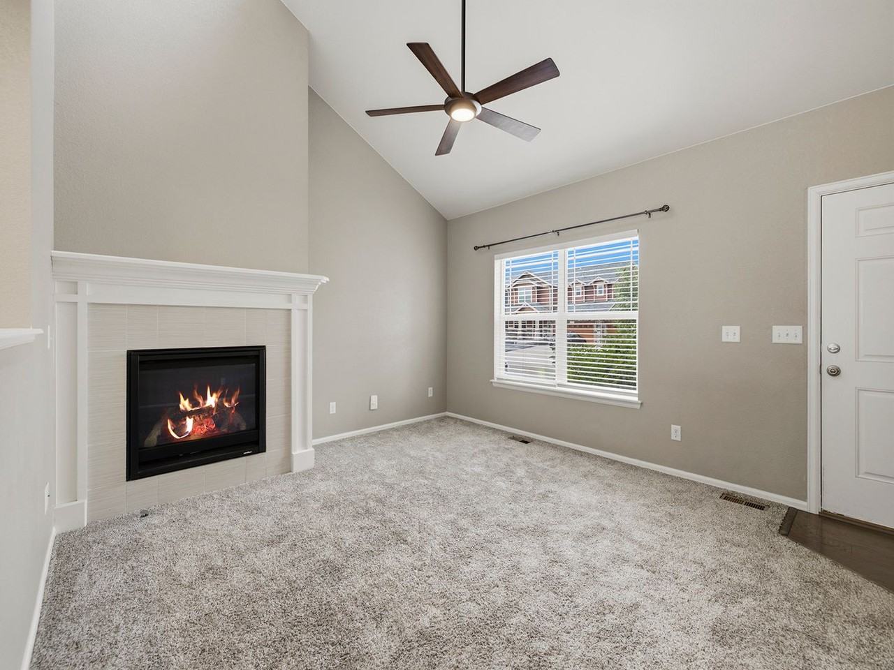 2304 Winding Dr - Photo 4 of 20