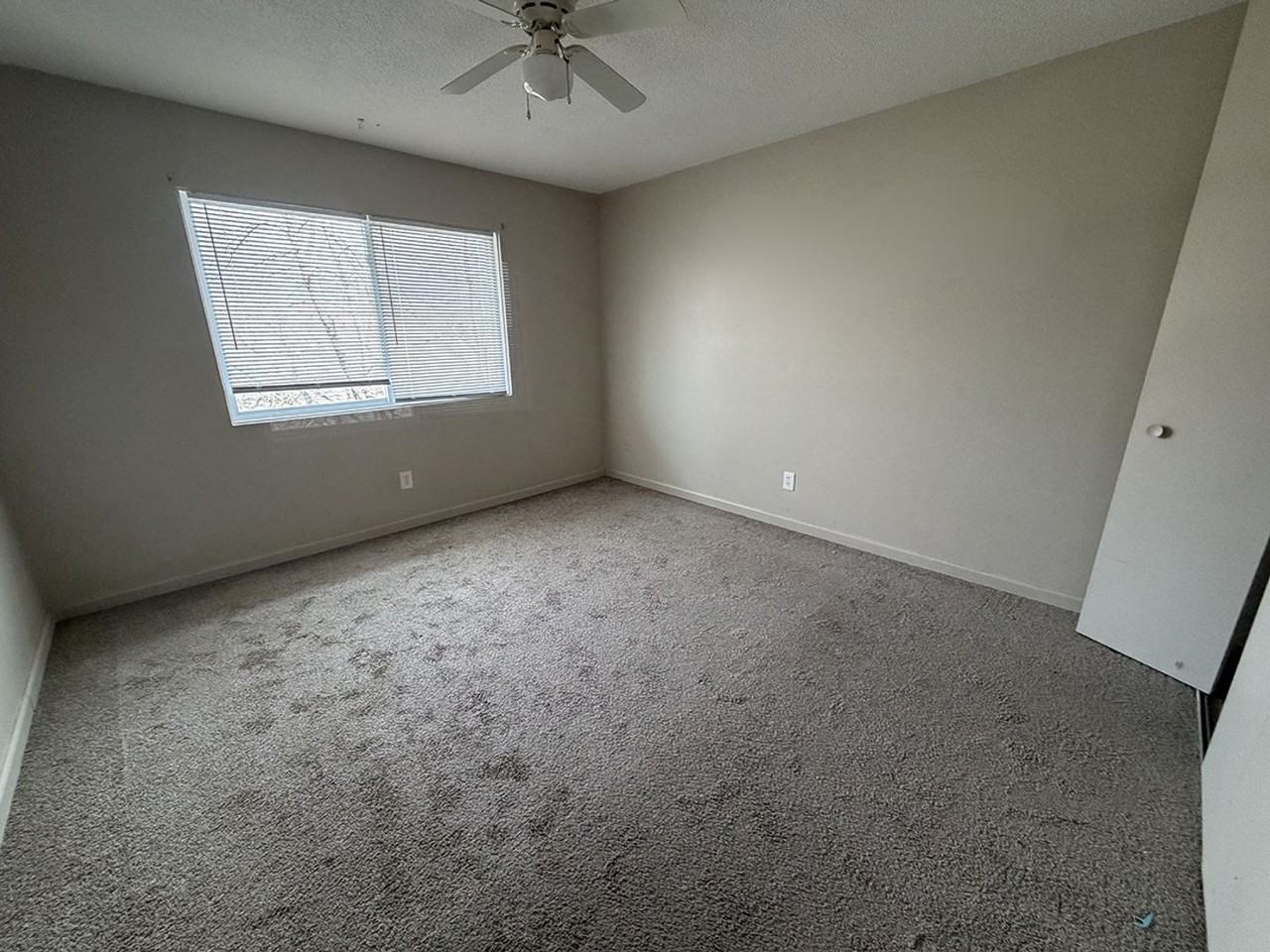 801 N Ann St #9 - Photo 4 of 23