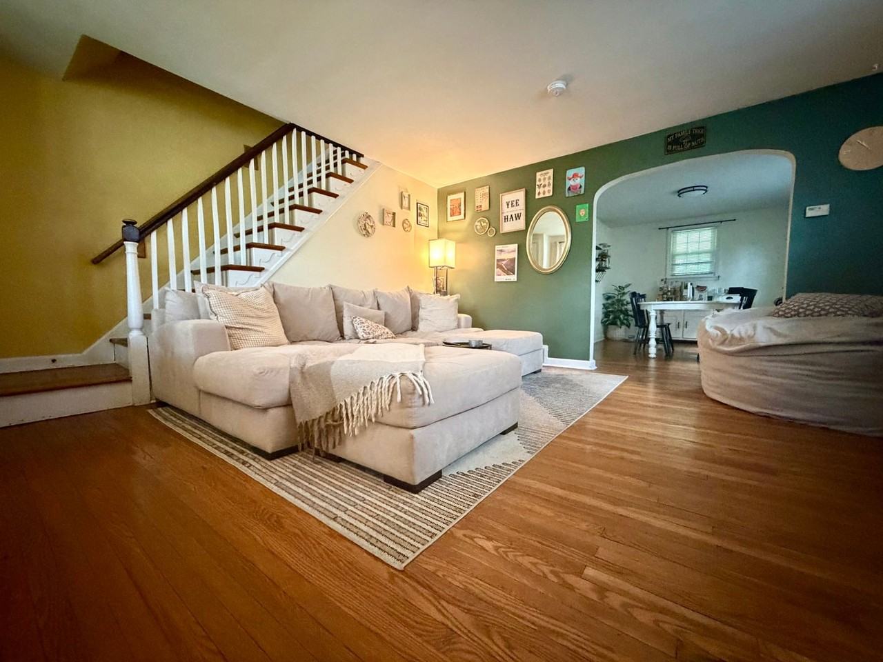 121 N Bradford Ave - Photo 3 of 30