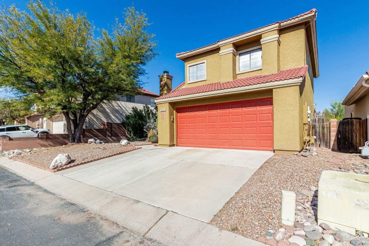 10472 N Fair Mountain Dr - Photo 3 of 37