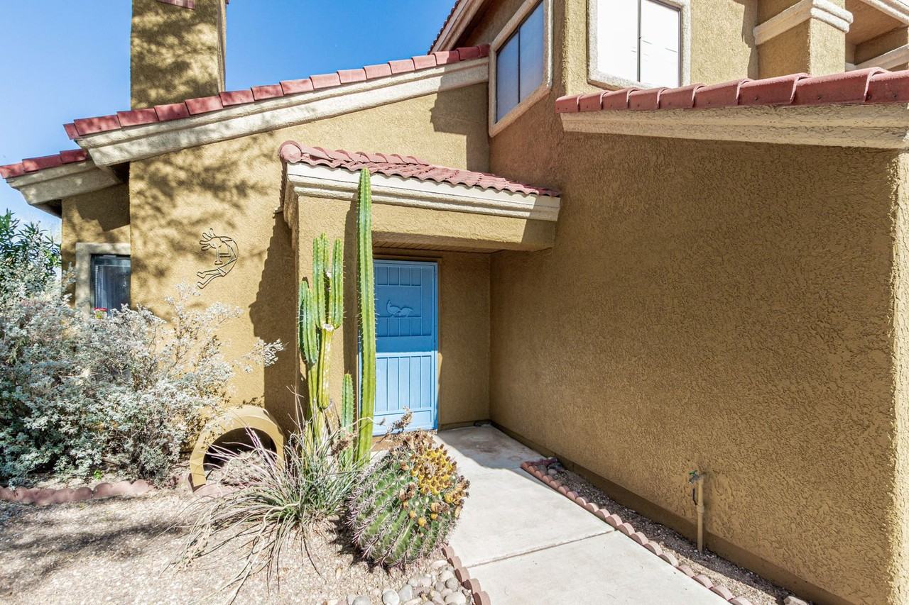 10472 N Fair Mountain Dr - Photo 4 of 37