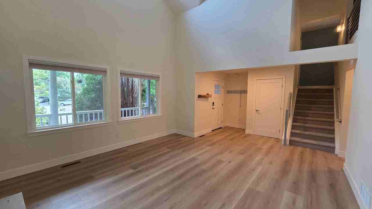 5977 Scotswood Ct - Photo 5 of 48