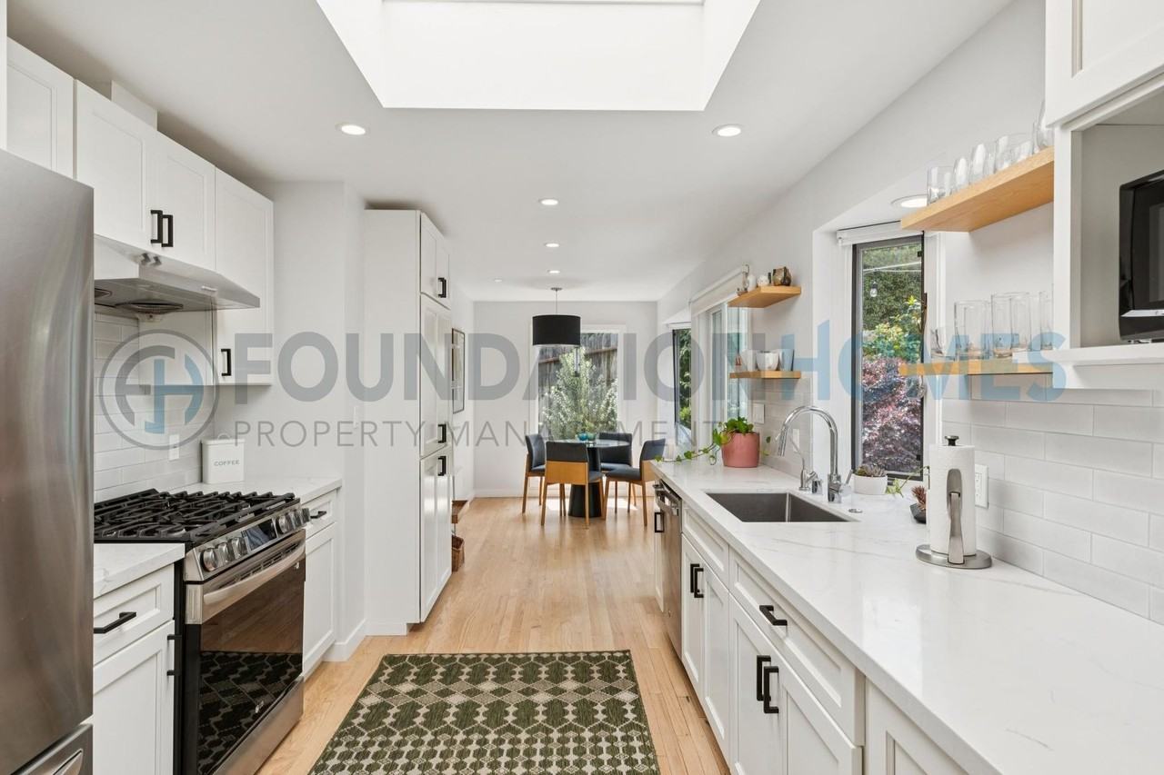 4 Loring Ave - Photo 3 of 25