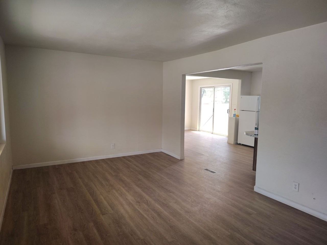 5614 Euclid Ave Ne - Photo 2 of 10