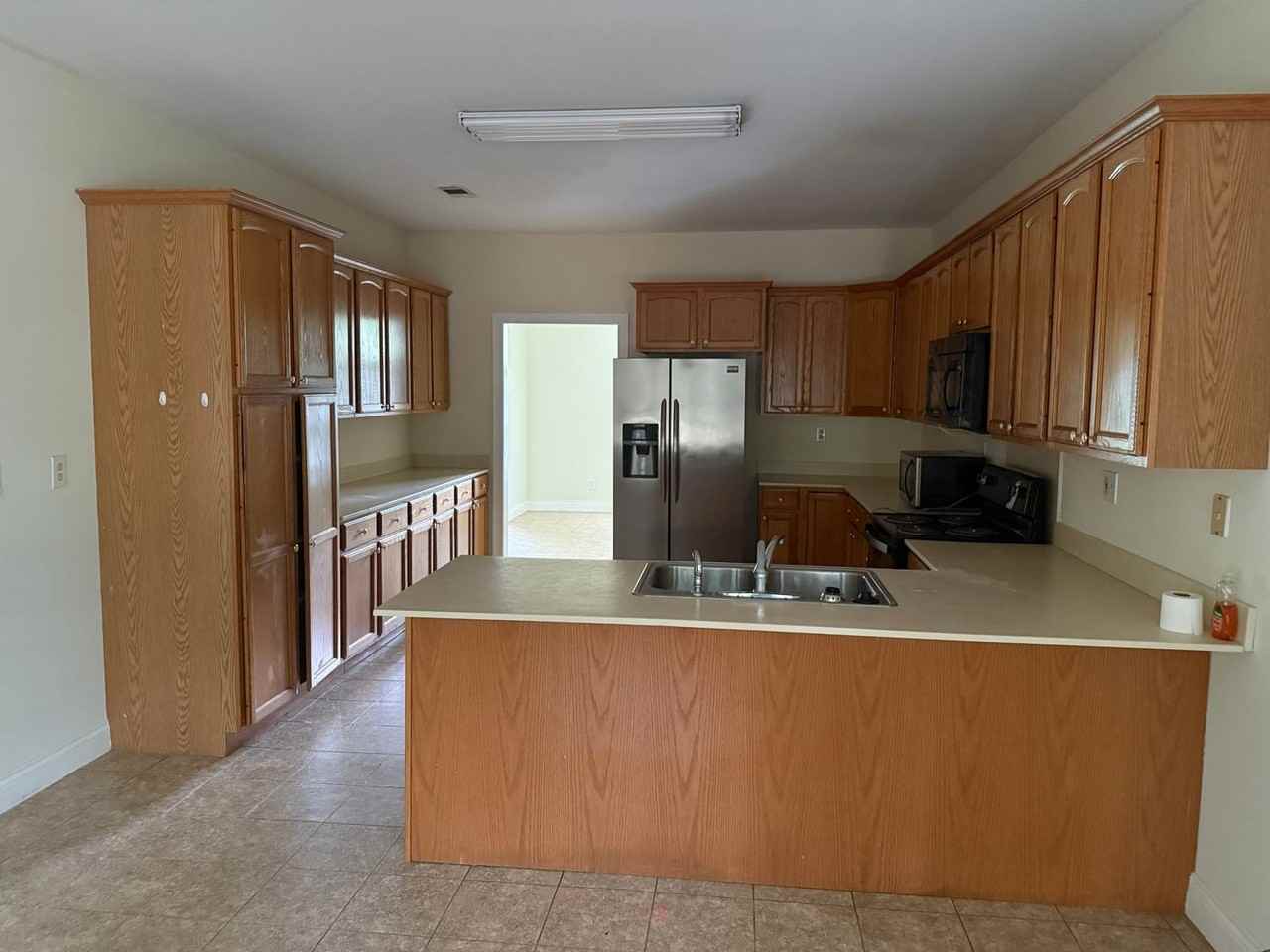 252 Dedria Ln - Photo 3 of 11