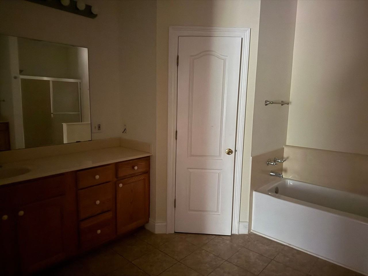 252 Dedria Ln - Photo 6 of 11