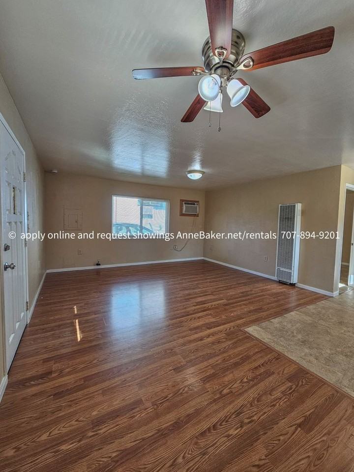 45 Cherry Creek Rd - Photo 4 of 9