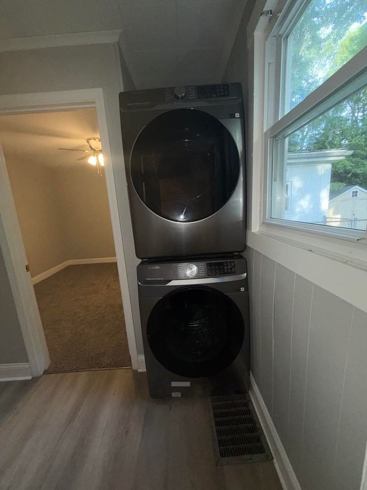 622 Taylor Ave - Photo 5 of 10