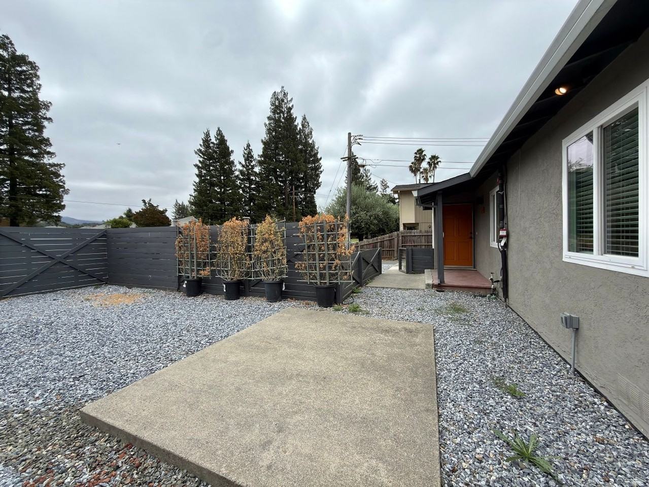 2831 Soscol Ave - Photo 3 of 24