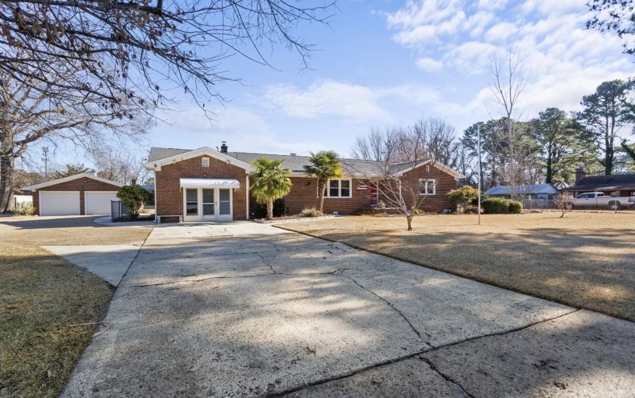 1404 Shelton Rd - Photo 4 of 50