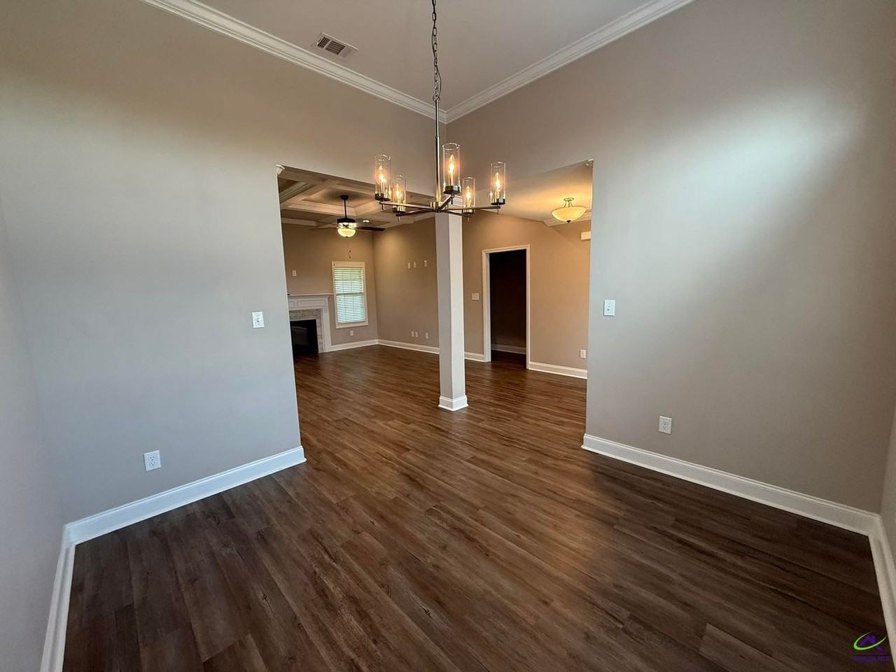 313 Creek Ridge Dr - Photo 4 of 24