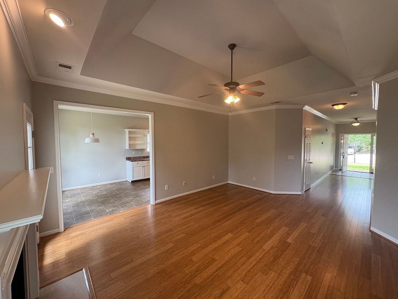 2131 Spaulding Pl - Photo 5 of 24