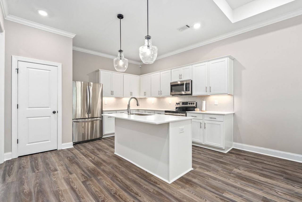 520 Grey Oak Cir - Photo 4 of 14
