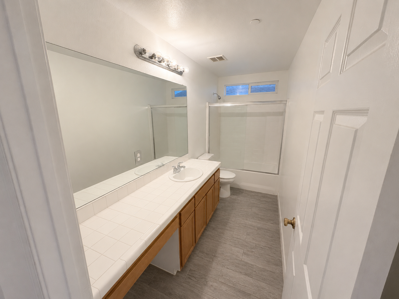 14560 Foothill Blvd - Photo 3 of 4