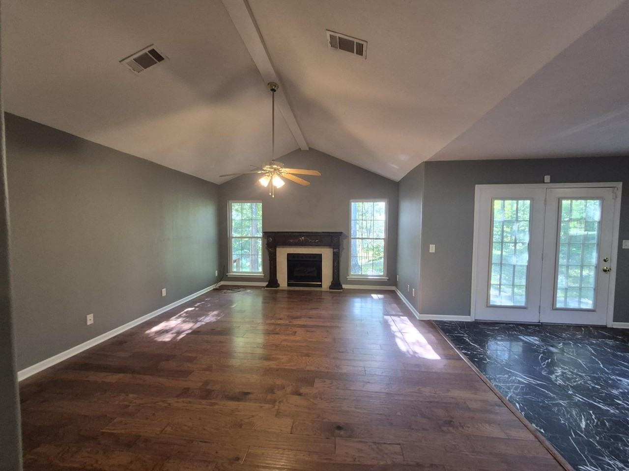 712 Michael Dr #1 - Photo 5 of 45