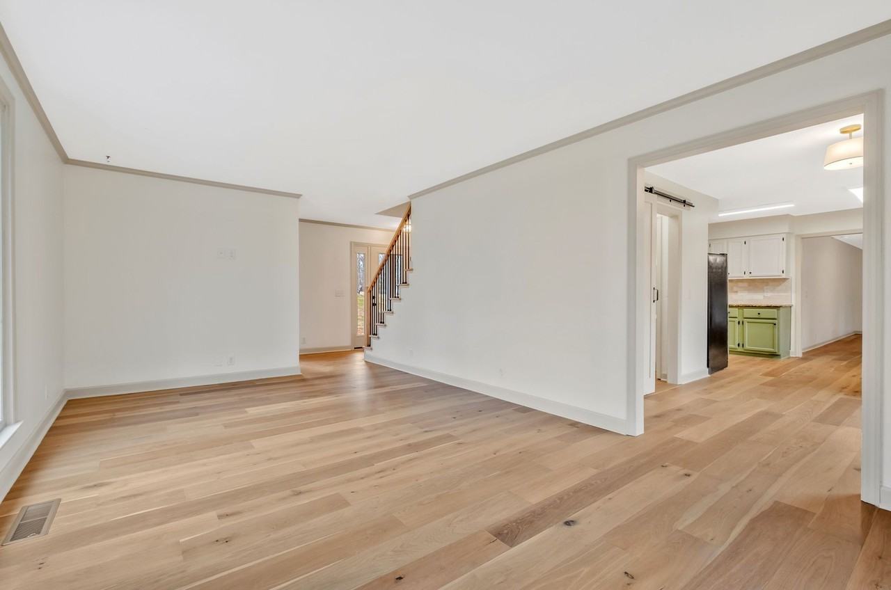 115 Pascal Dr #1 - Photo 3 of 29
