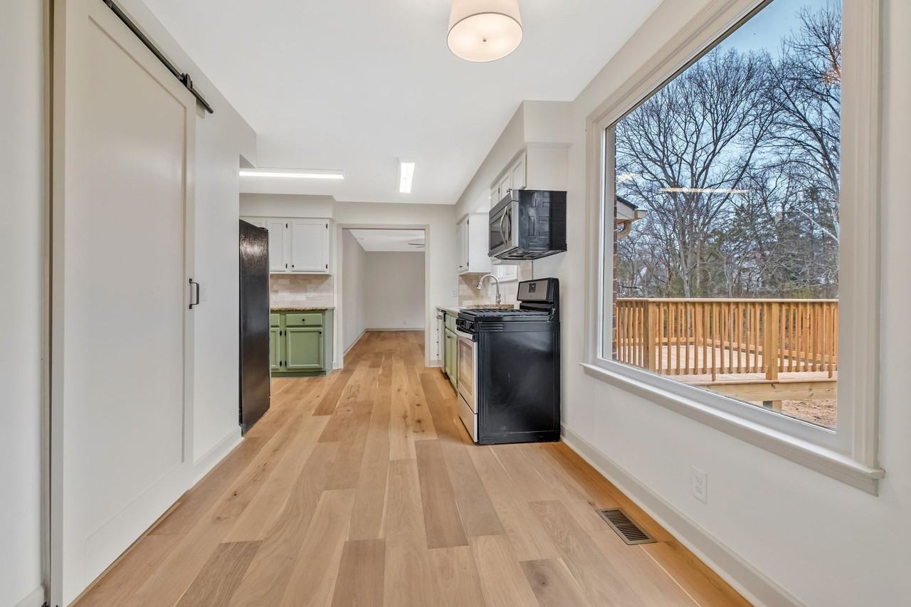 115 Pascal Dr #1 - Photo 5 of 29