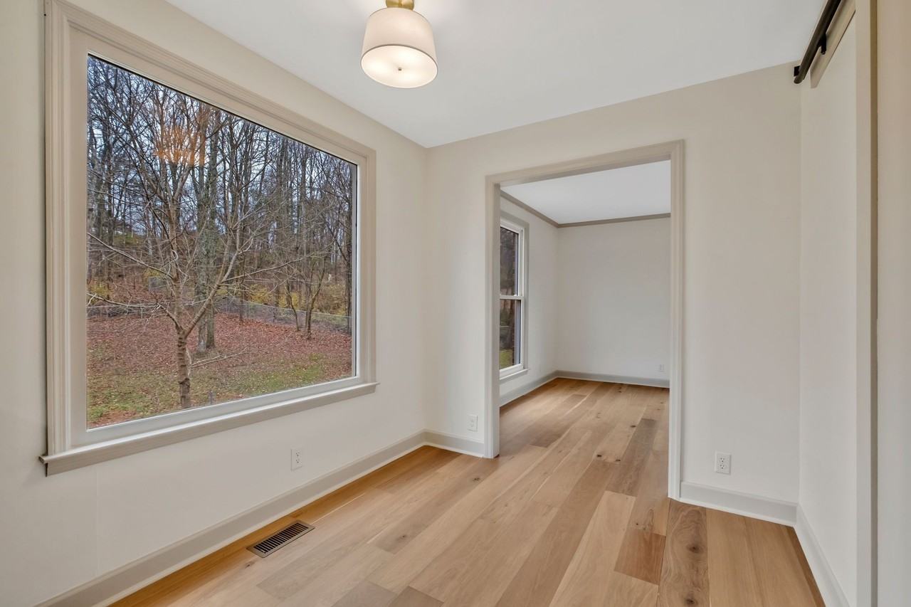 115 Pascal Dr #1 - Photo 6 of 29