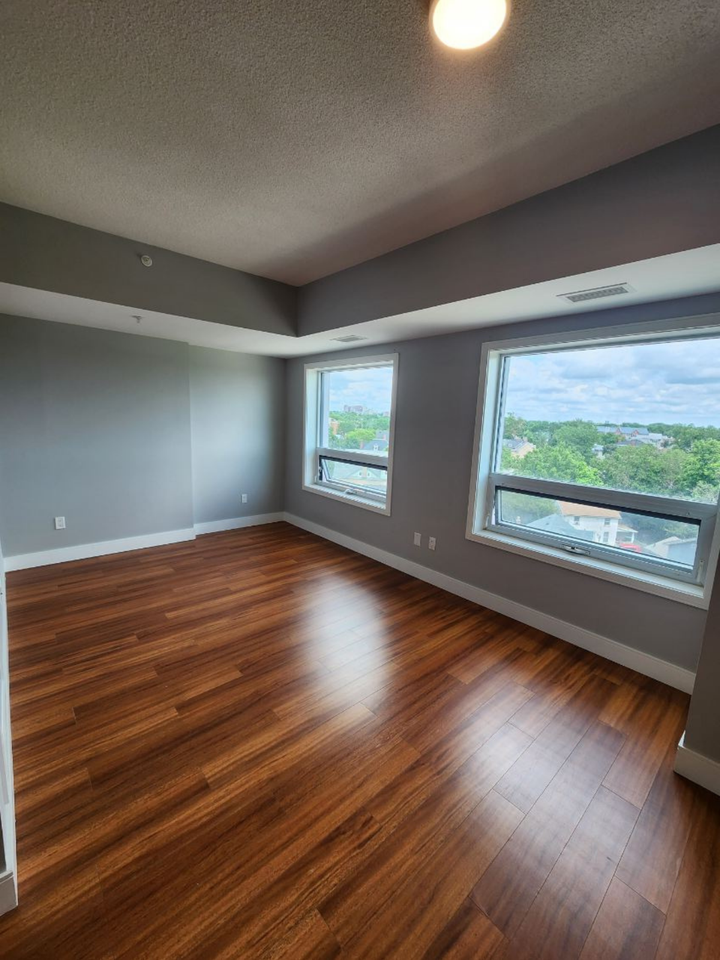 1 Wellington St #705 - Photo 2 of 16