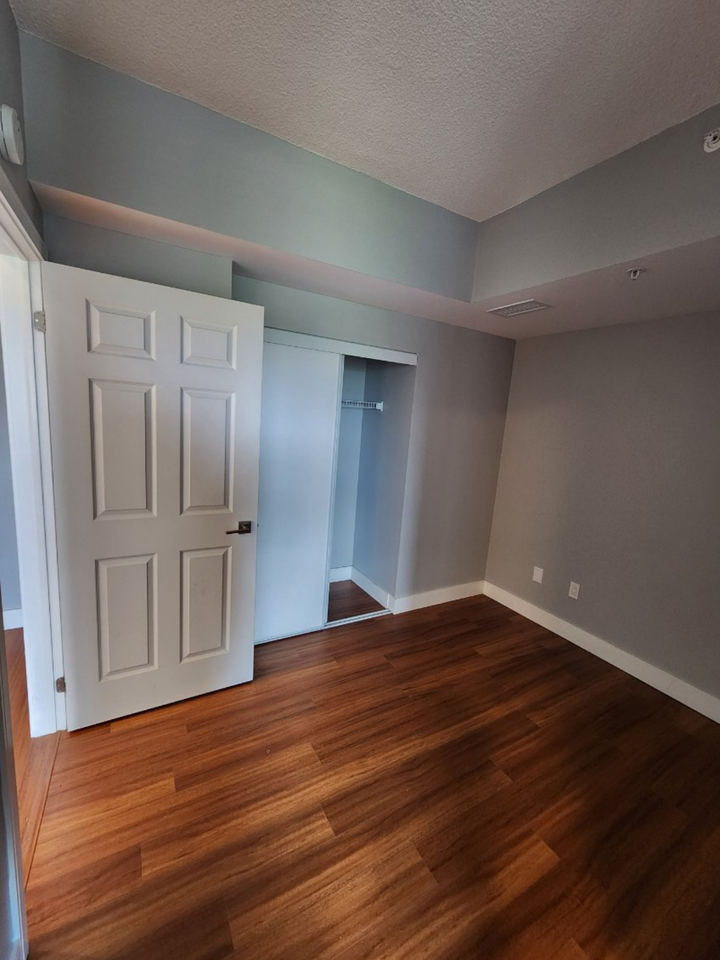 1 Wellington St #705 - Photo 4 of 16