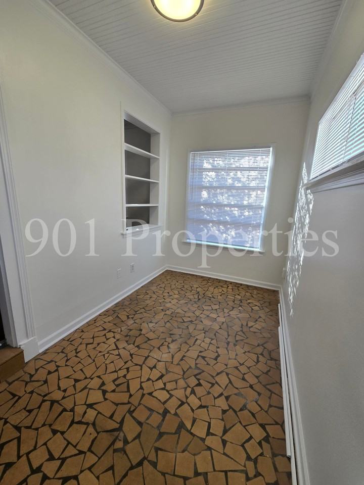 3708 Park Ave #1 - Photo 6 of 15