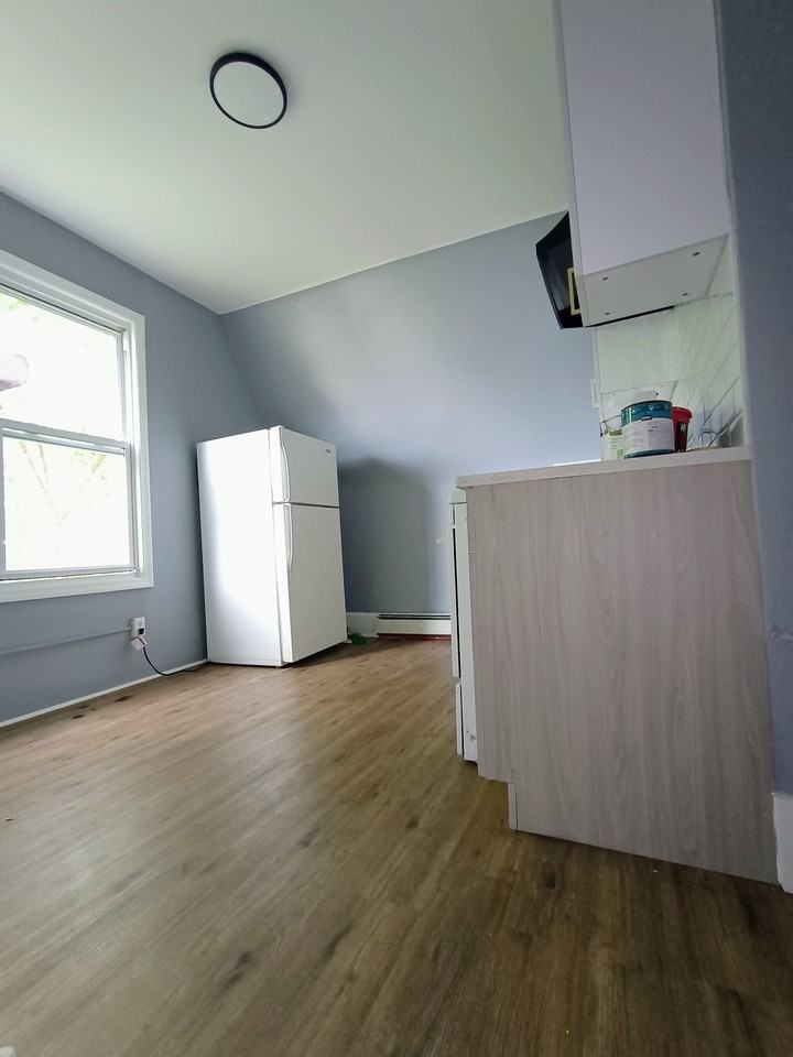 166 Ridgewood Avenue - 3Apt 3 #3 - Photo 5 of 16