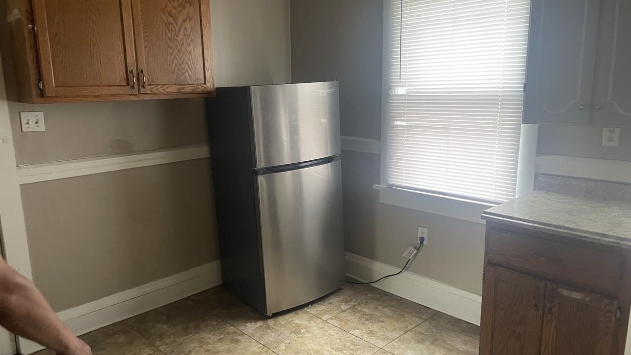 1438 N 39th St #1438LOWER - Photo 3 of 7