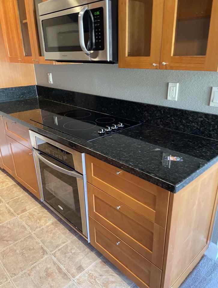 8525 Villa La Jolla Dr #C - Photo 2 of 10