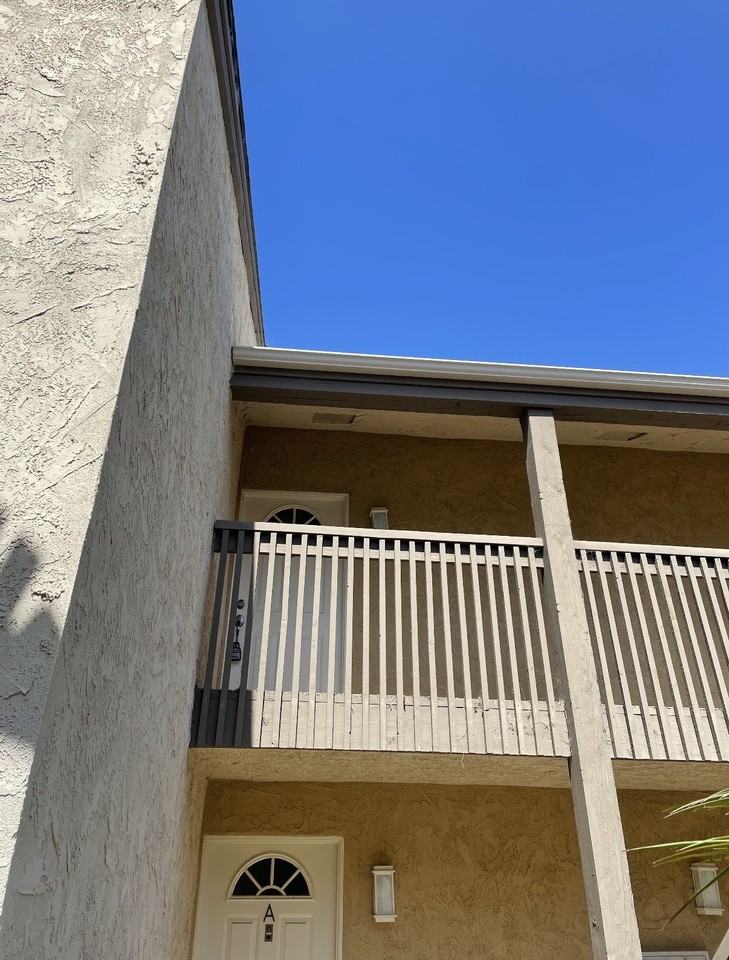 8525 Villa La Jolla Dr #C - Photo 4 of 10