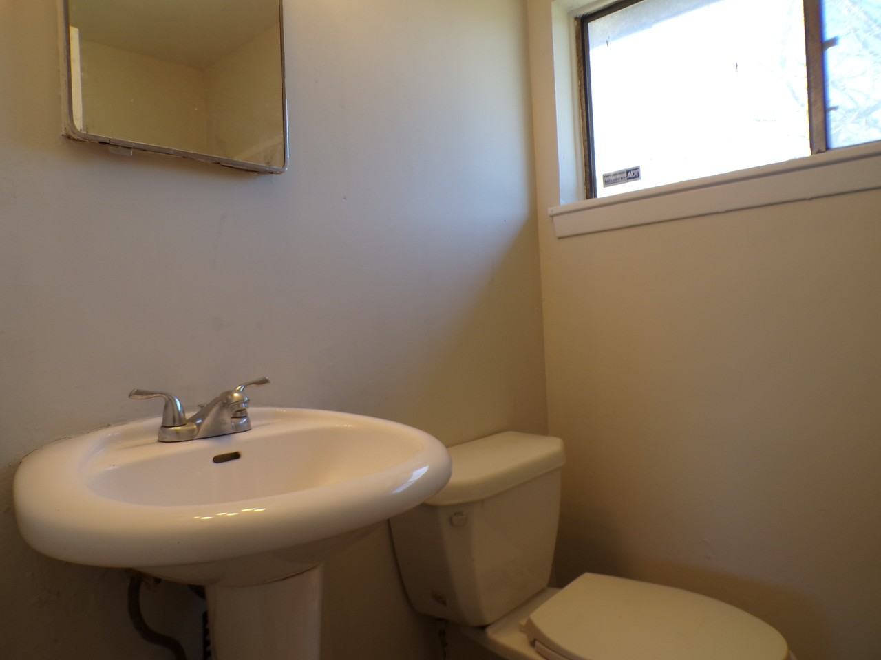 756 30th St Sw #1 - Photo 5 of 12