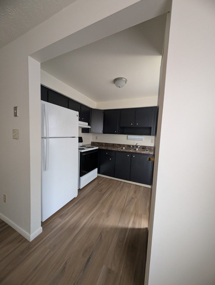 1229 S Hamilton Rd #1229HAM - Photo 3 of 23